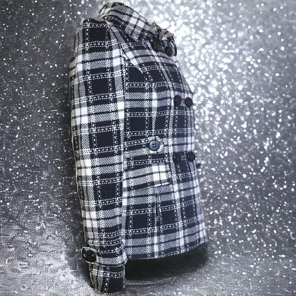 Double-breasted black white plaid jacket with removeable hood - Picture 5 of 8